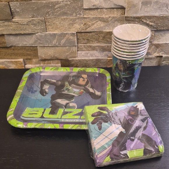 Other - Buzz Lightyear Party Supplies Set - Green and Purple